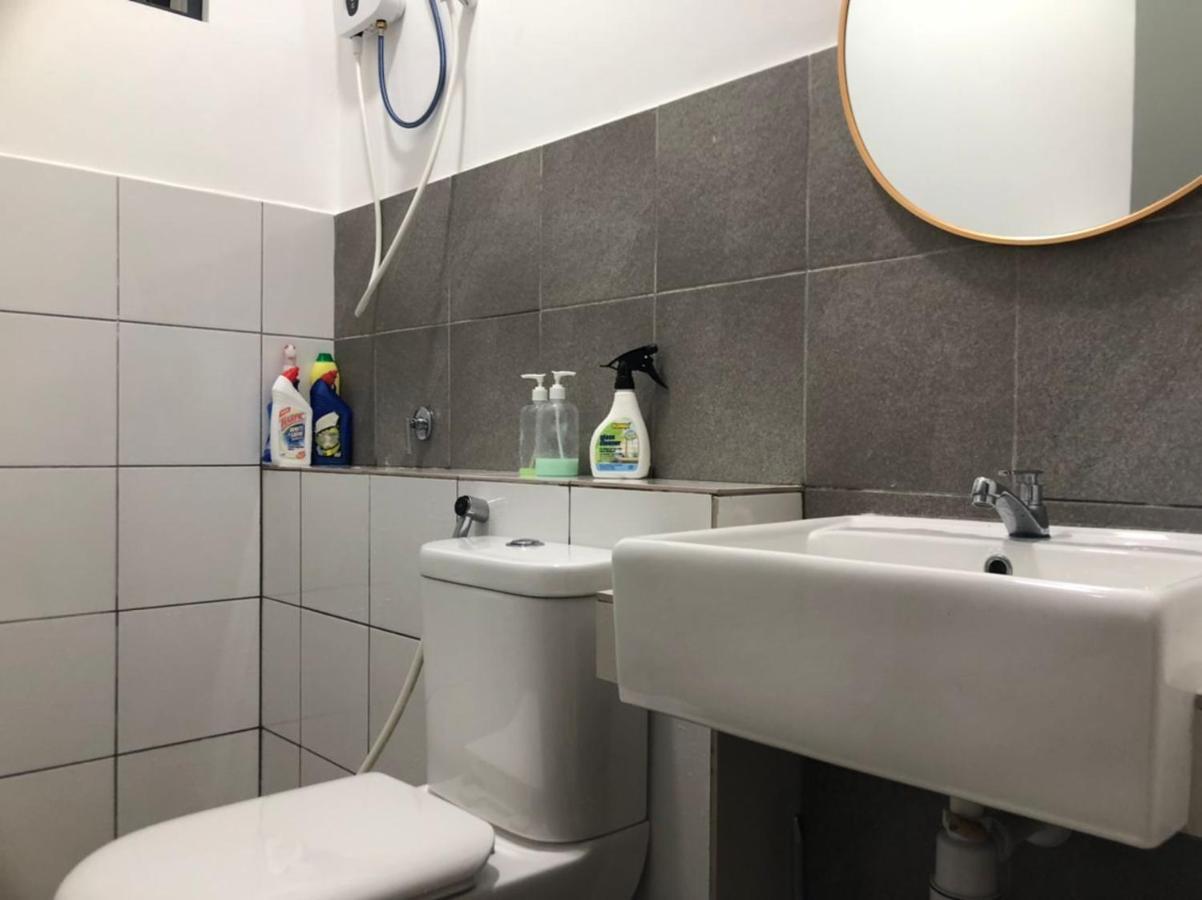Sandakan Homestay Sea-Forest View Apartment 2R2B 海森雙景公寓 Zewnętrze zdjęcie