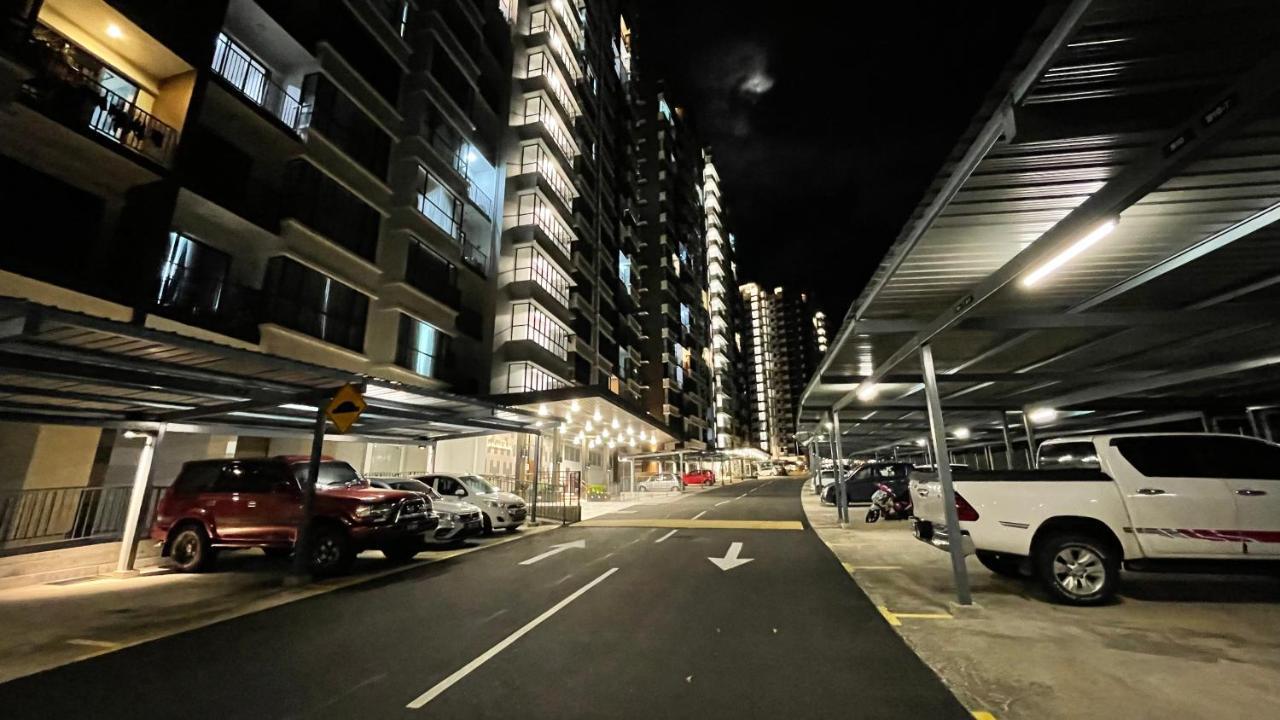 Sandakan Homestay Sea-Forest View Apartment 2R2B 海森雙景公寓 Zewnętrze zdjęcie